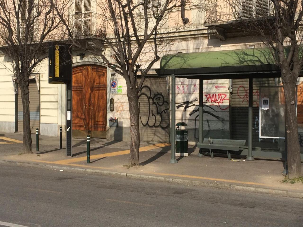 Un Piano Sotto Arturo Διαμέρισμα Τορίνο Εξωτερικό φωτογραφία